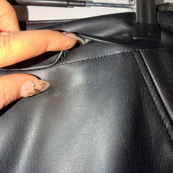 ZARA Faux Leather Skinny Pants  Black  High Rise  Ankle Zip  Size S (26) - Picture 5 of 7